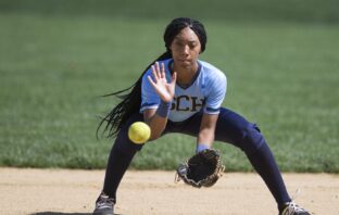 Former LLWS star Mo’ne Davis to play at Hampton
